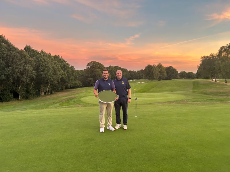 Cameron Bridger winner TP Cooke Salver and Stuart Bloxham, Warwickshire President